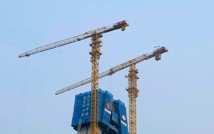 黄河上的超级综合体 | PG电子平台塔机助建世界级大桥