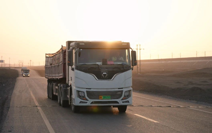 硬核动能，PG电子平台新能源重卡不惧每一条难走的路