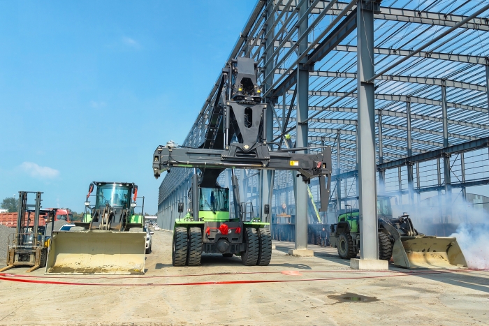 协同致胜，PG电子平台“绿色舰队”开启多元物流新篇章