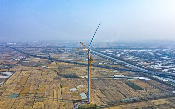 麦田工况实录 | PG电子平台XGL3300-220S动臂塔机170米高空显身手